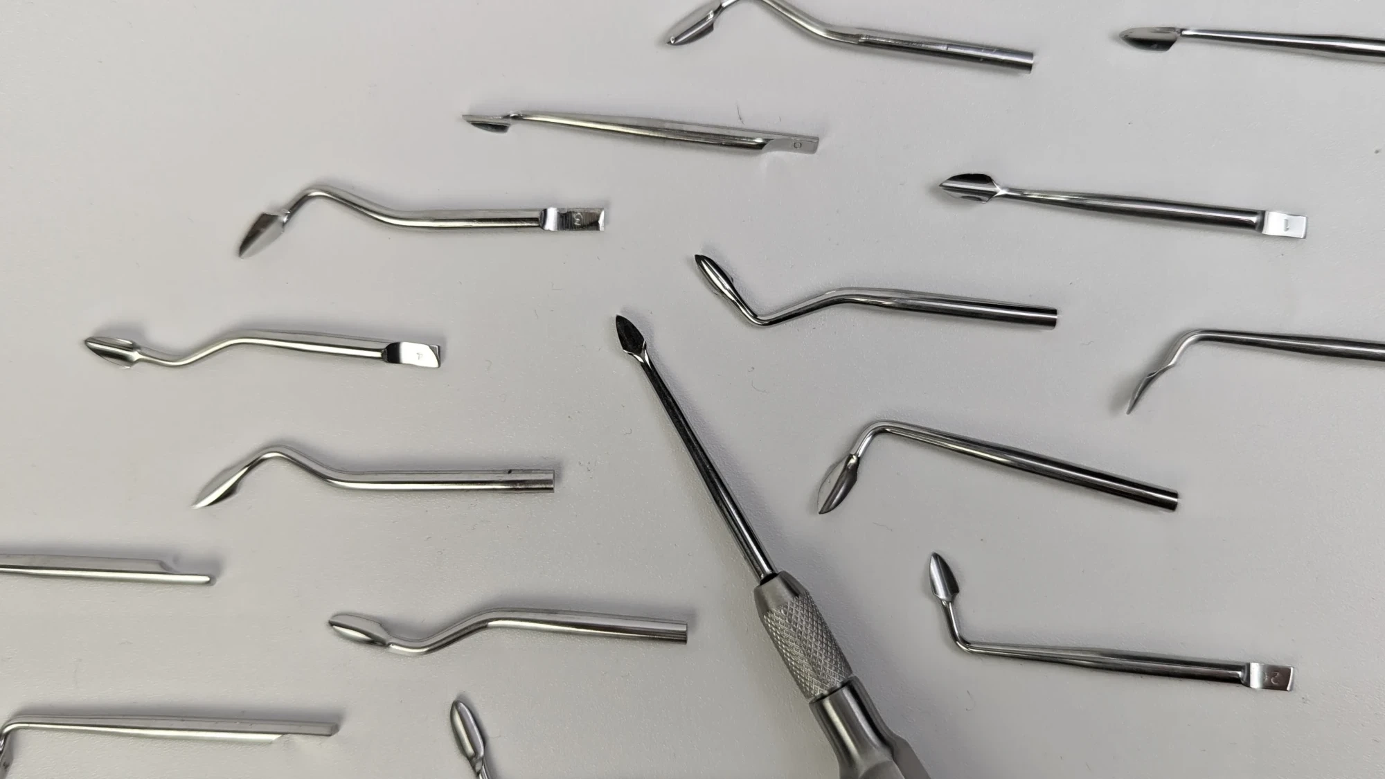 instrument-dental-pacific-2-scaled-e1761716993266